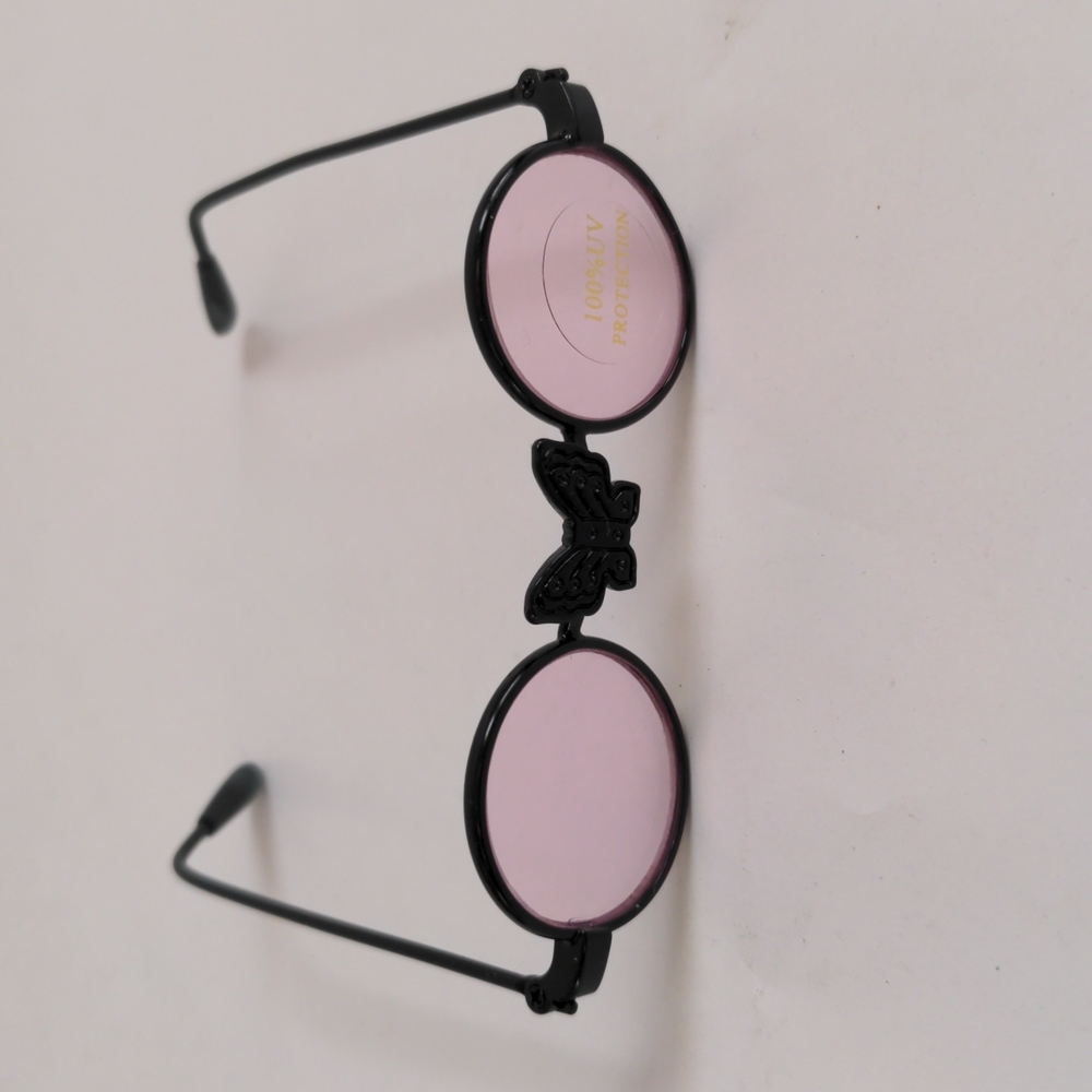 Doggie eyewear